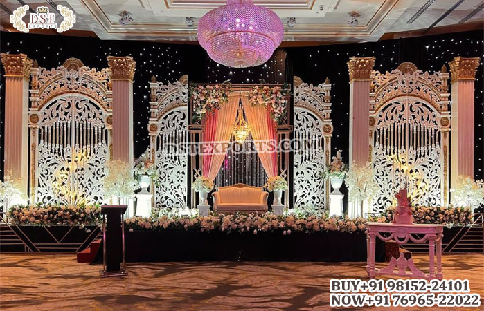 Voguish Wedding Stage Decor with Gate Frames