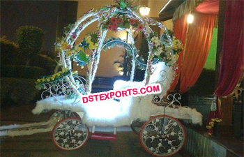 Amazing Bride Entry Carriage